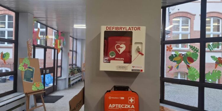 II LO już go ma. Oby nie był potrzebny