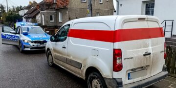 Pijany kurier rozwoził paczki. Jest w rękach policji