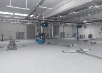 CEZiB kupuje serwery i samochody