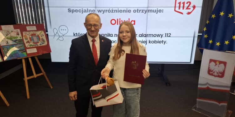112 ratuje życie. Wie to już 13-letnia Oliwia
