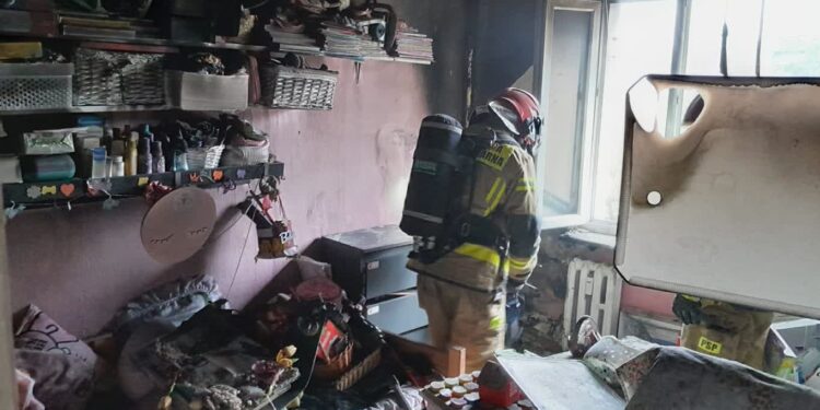 Pożar w mieszkaniu przy Gwiaździstej