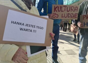 Spacer w obronie dyrektor MCK-u