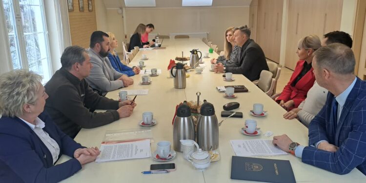 Gminy ościenne przygotowały pismo do premiera. Sprzeciwiają się poszerzeniu granic Gorzowa