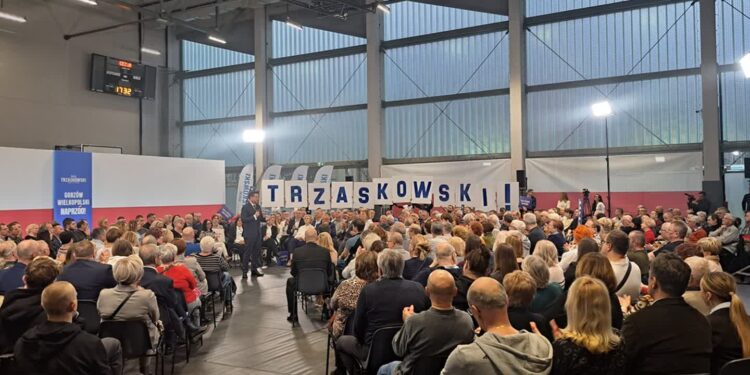 Rafał Trzaskowski w Gorzowie. Hala wypełniona po brzegi