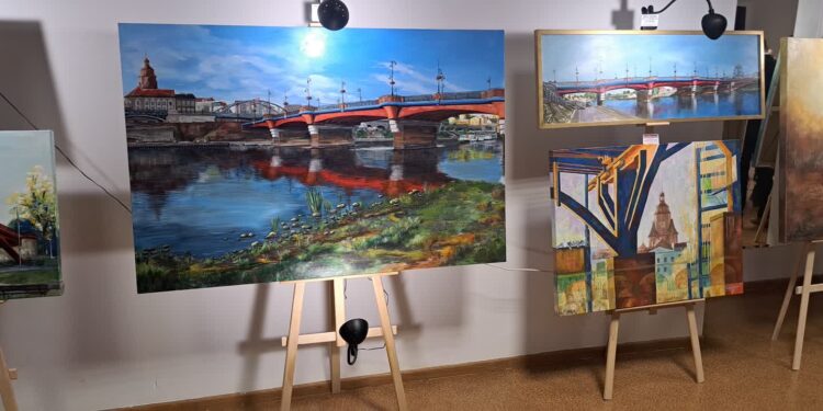 Wystawa obrazów w gorzowskim magistracie