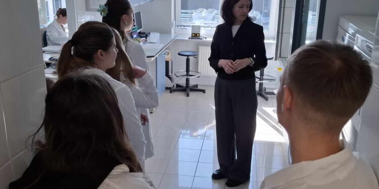 Sanepid otworzył drzwi i jest gotowy na pytania