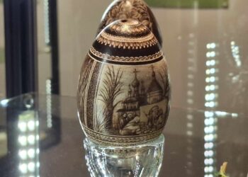 Cuda na jajecznych skorupkach