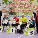 Podium w grze pojedynczej mężczyzn w klasie 4. Triumfował Krzysztof Żyłka ze Startu Gorzów (fot. Jakub Lesiński)
