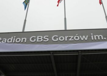 Dyskusja wokół sponsora stadionu Stali. T. Rafalski: liczę, że wszystko się wyjaśni