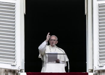 Lewicowiec, sojusznik Putina? Czołowi lubuscy politycy o papieżu Franciszku