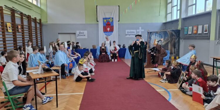 Dzień Z Bolesławem Chrobrym w SP 10