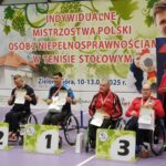 Podium w grze pojedynczej mężczyzn w klasie 5. Wygrał Daniil Ustinov ze Startu Gorzów (fot. Jakub Lesiński)