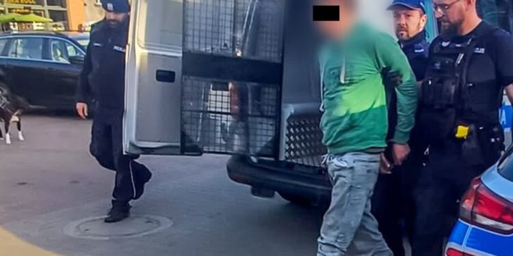 Zatrzymany po pościgu. Pijany i bez prawa jazdy