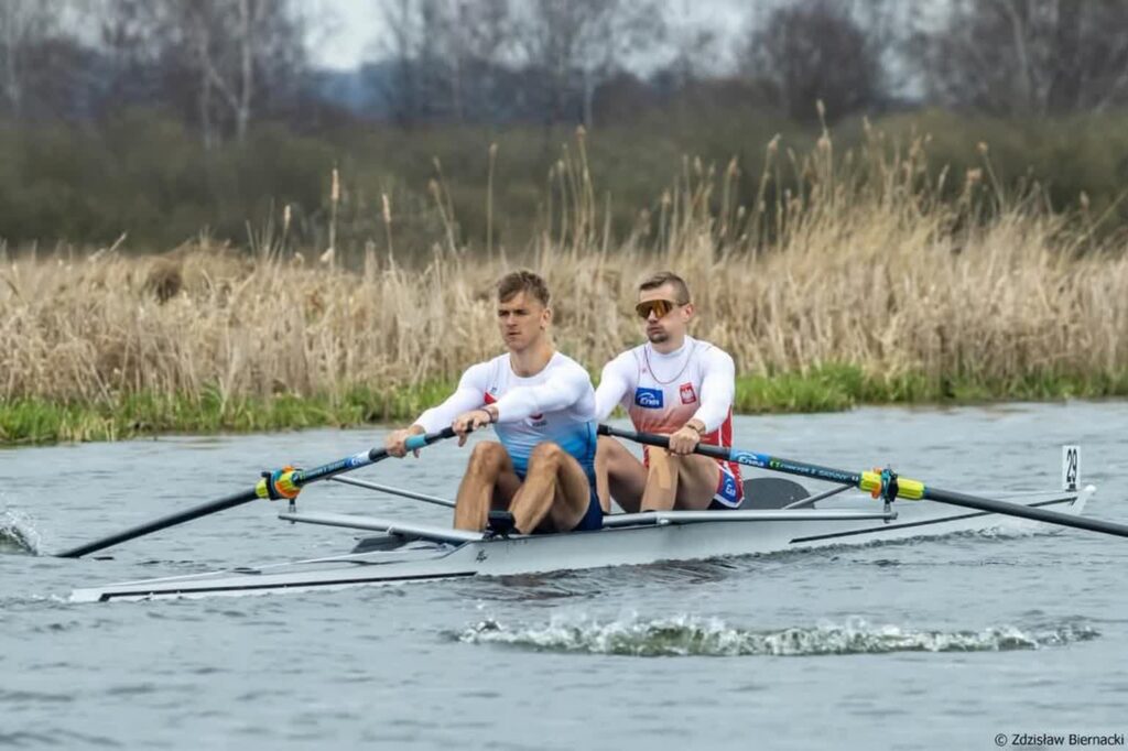 Emilian Jackowiak (w okularach), nowy zawodnik AZS AWF Gorzów sygnalizuje wysoką dyspozycję (fot. Zdzisław Biernacki)