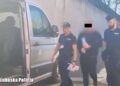 Kierował bandytami, ukrywał się półtora roku. Policjanci znaleźli 29-latka [WIDEO]