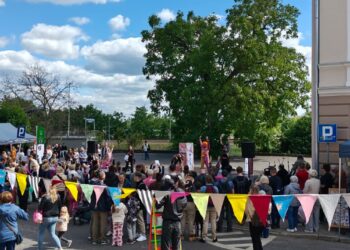 Kolorowo i wesoło. Ulica Teatralna stała się kulturalnym sercem miasta.