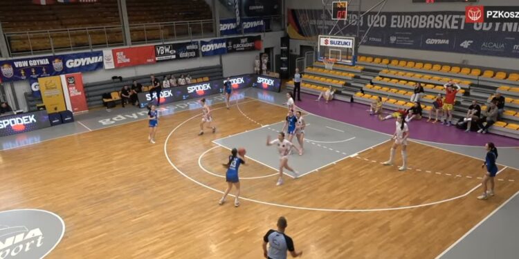 Trzecia kwarta przeważyła: młode akademiczki z drugą przegraną w finałach