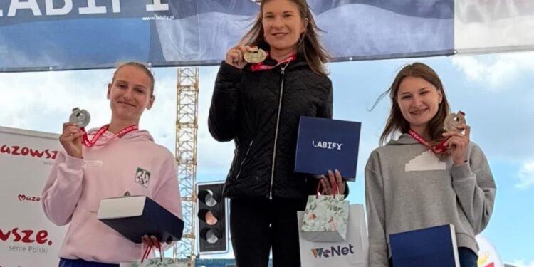 Srebro i minimum na DME, czyli udany start Magdaleny Żelaznej na „dwudziestkę”