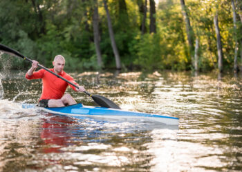 Charytatywny spływ Obrą