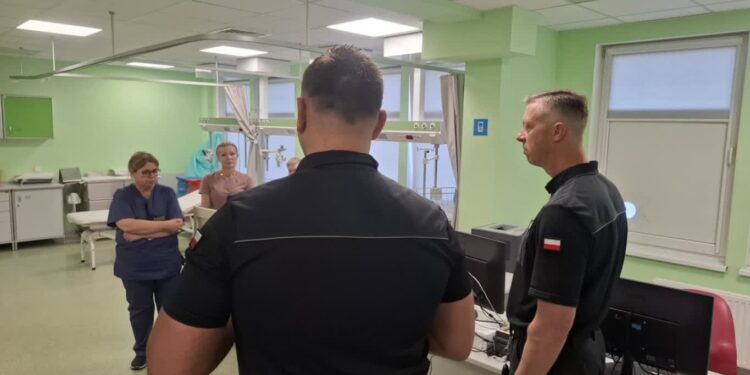 Służba więzienna szkoliła pracowników SOR