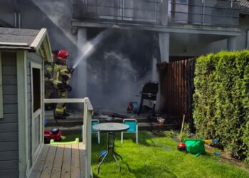 Dużo dymu, jednak pożar w Wawrowie niegroźny