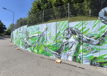 Mural odsłonięty i pod ochroną