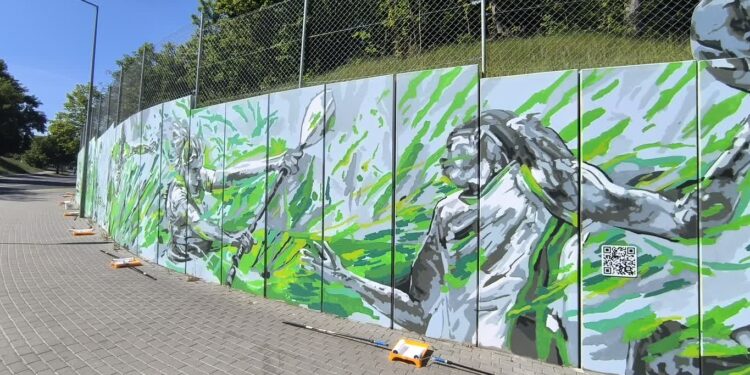 Mural odsłonięty i pod ochroną