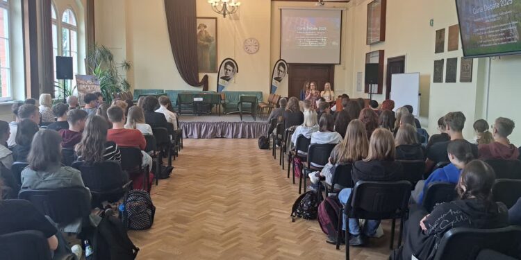 Młodzież rywalizowała w debacie oksfordzkiej. Poruszono ważne tematy