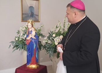 Zabytkowa figurka Madonny powraca do Katedry