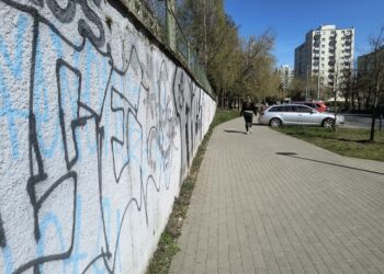 Zmiany w SP 6. W planach nowy mur, ogrodzenie i schody