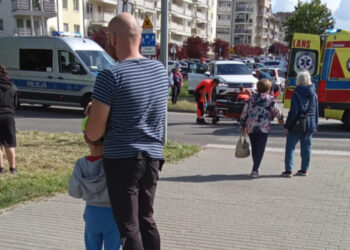 Potrącenie na ul. Londyńskiej. Poszkodowana pod samochodem