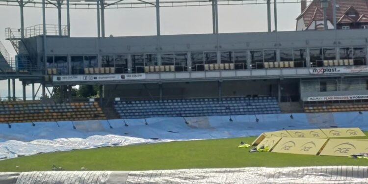 Ważny mecz w niedzielę, a na gorzowskim torze plandeka