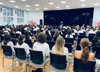 Ostatni dzwonek w szkołach. Uroczyście zakończono rok szkolny