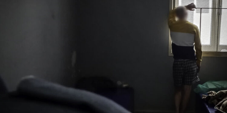 Pijany, z zakazem i listem gończym. 32-latek w rękach policji