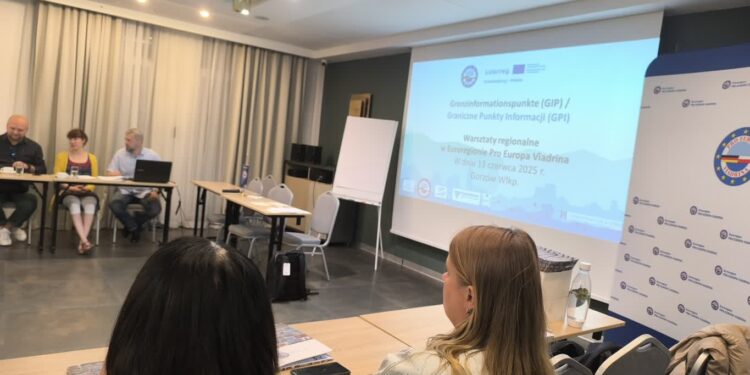 Będą punkty informacyjne na granicy