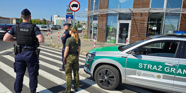 Emocje wokół rzekomych nielegalnych migrantów