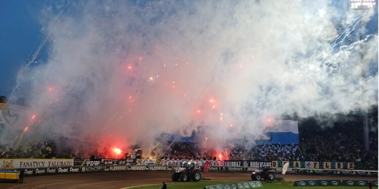 Ostatnia Prosta: derby i inne