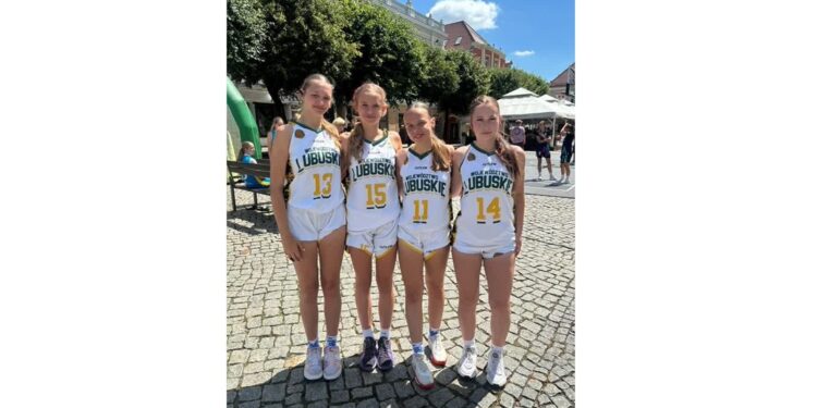 Koszykarki poza podium OOM