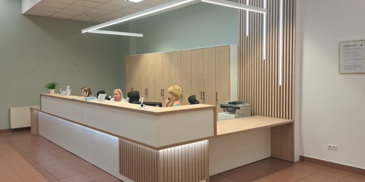 Nowe informatorium robi wrażenie. Biblioteka się zmienia