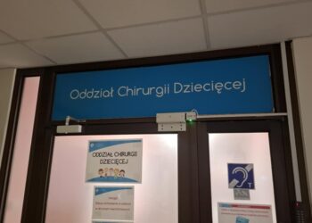 Niebezpieczny challenge. Chłopiec połknął małe petardy