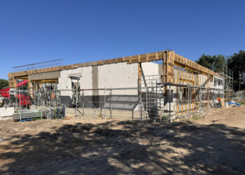 Budowa centrum opiekuńczego idzie zgodnie z planem