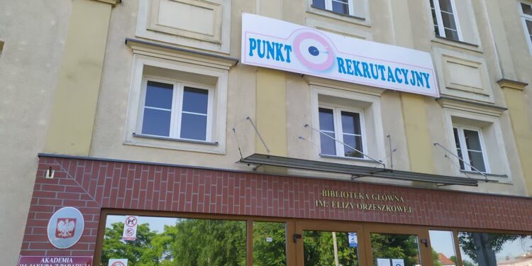 Ponad pół tysiąca studentów już przyjętych. Akademia czeka na kolejnych chętnych