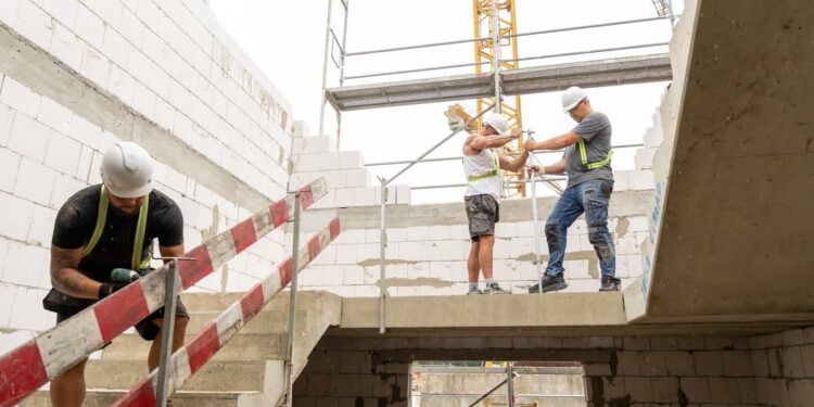 Budowa mieszkań na Przemysłowej nabiera tempa. Gorzowskie TBS po prawie 20 latach znów stawia budynki mieszkalne