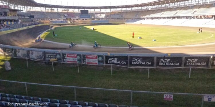 Derby U24 dla Falubazu