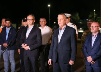 Siemoniak na granicy: zaczynamy ten wielki wysiłek