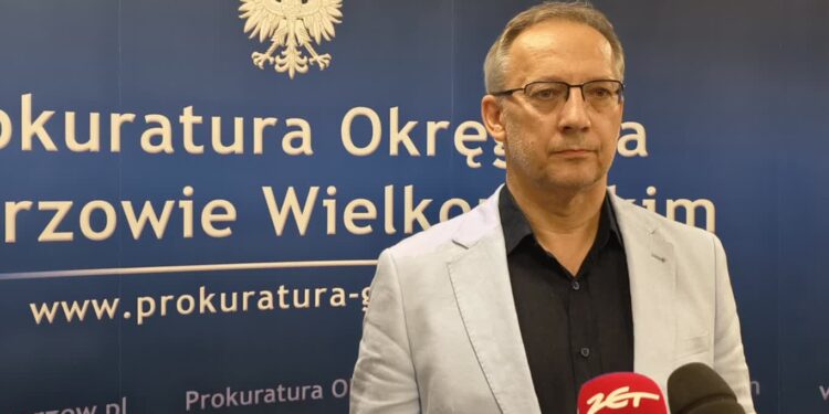 R. Bąkiewicz na razie bez zarzutów. Prokuratura wnioskuje o wyłączenie z wykonania czynności