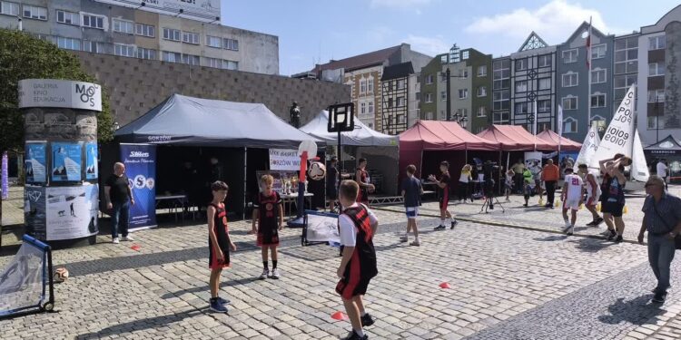 Sport, zabawa i rodzinna atmosfera. Sportowe Pożegnanie Wakacji w Gorzowie