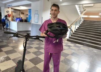 Lekarze: mamy plagę urazów po wypadkach na hulajnogach