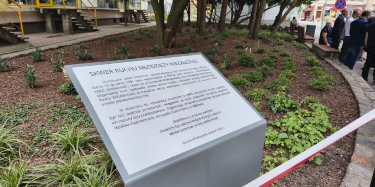 Skwer im. Ruchu Młodzieży Niezależnej