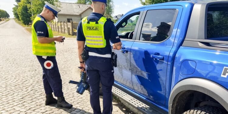 Ponad 40 kierowców na podwójnym gazie